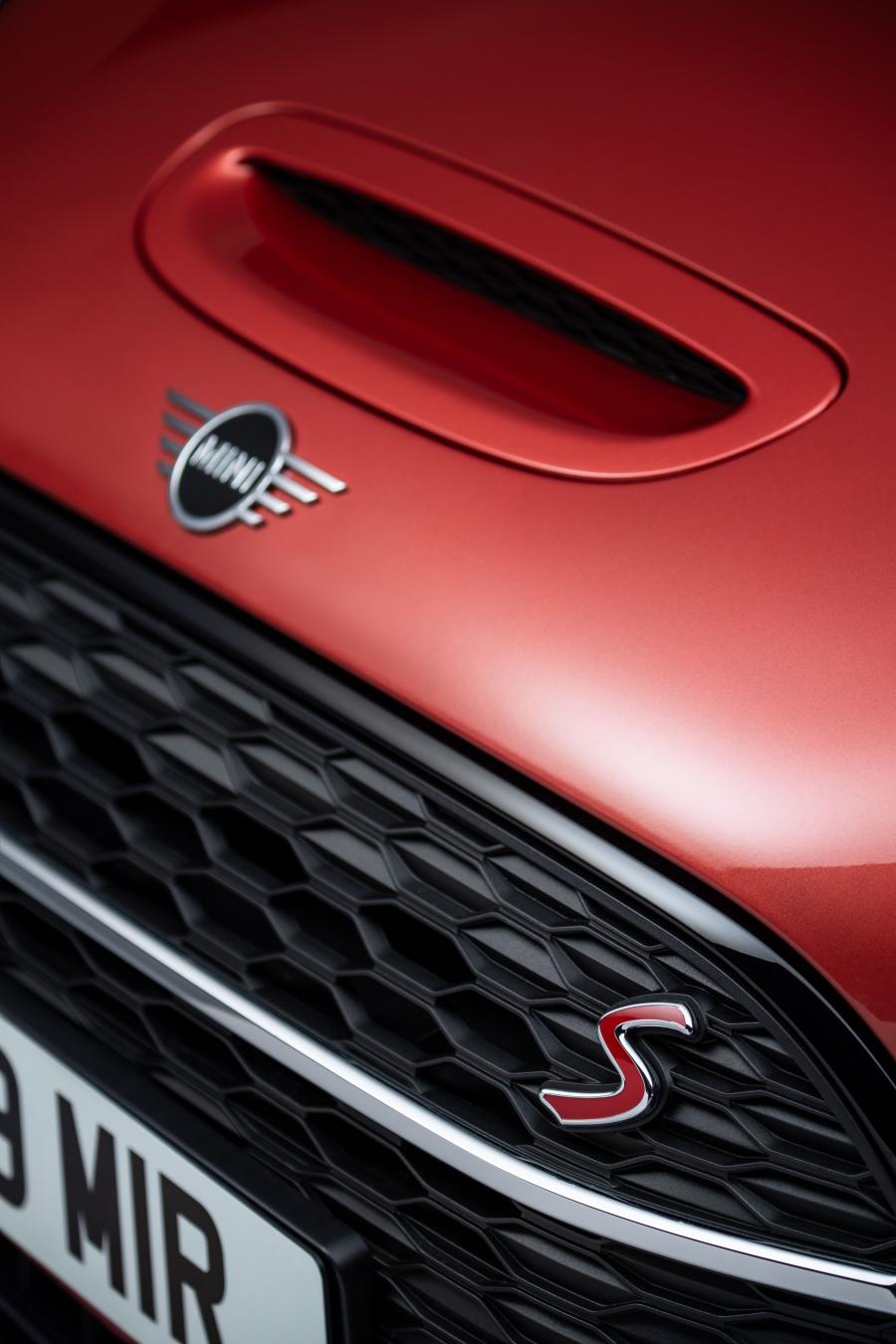 Детали экстерьера Mini Cooper S Clubman (F54) 2019 года  (WW) (фото 18 из 150)